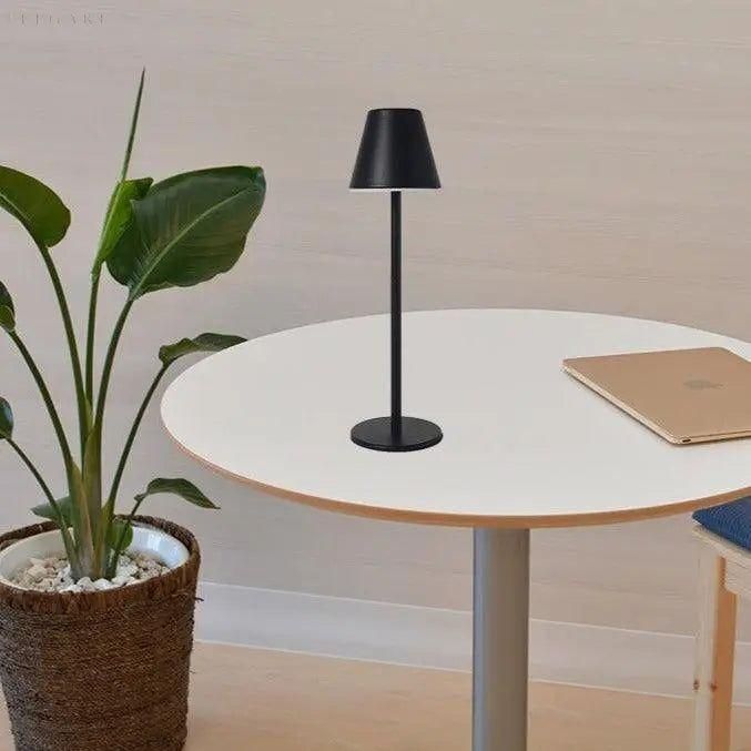 Nowoczesna Bezprzewodowa Lampa LED z Aluminium – Stylowy Design, Aż do 28 Godzin Świecenia, Doskonała do Wnętrz i na Zewnątrz