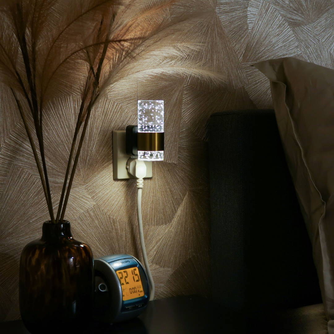 LumiSense Lampa – 2-Częściowa Lampa Ścienna LED z Automatycznym Czujnikiem Światła | Luksusowy Kinkiet z Regulowaną Jasnością i Złotymi Akcentami