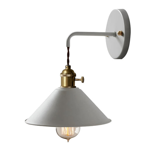 Kinkiet Ścienny RetroLux w Stylu Vintage z Metalowym Stożkiem Elegancka Lampa do Salonu i Sypialni