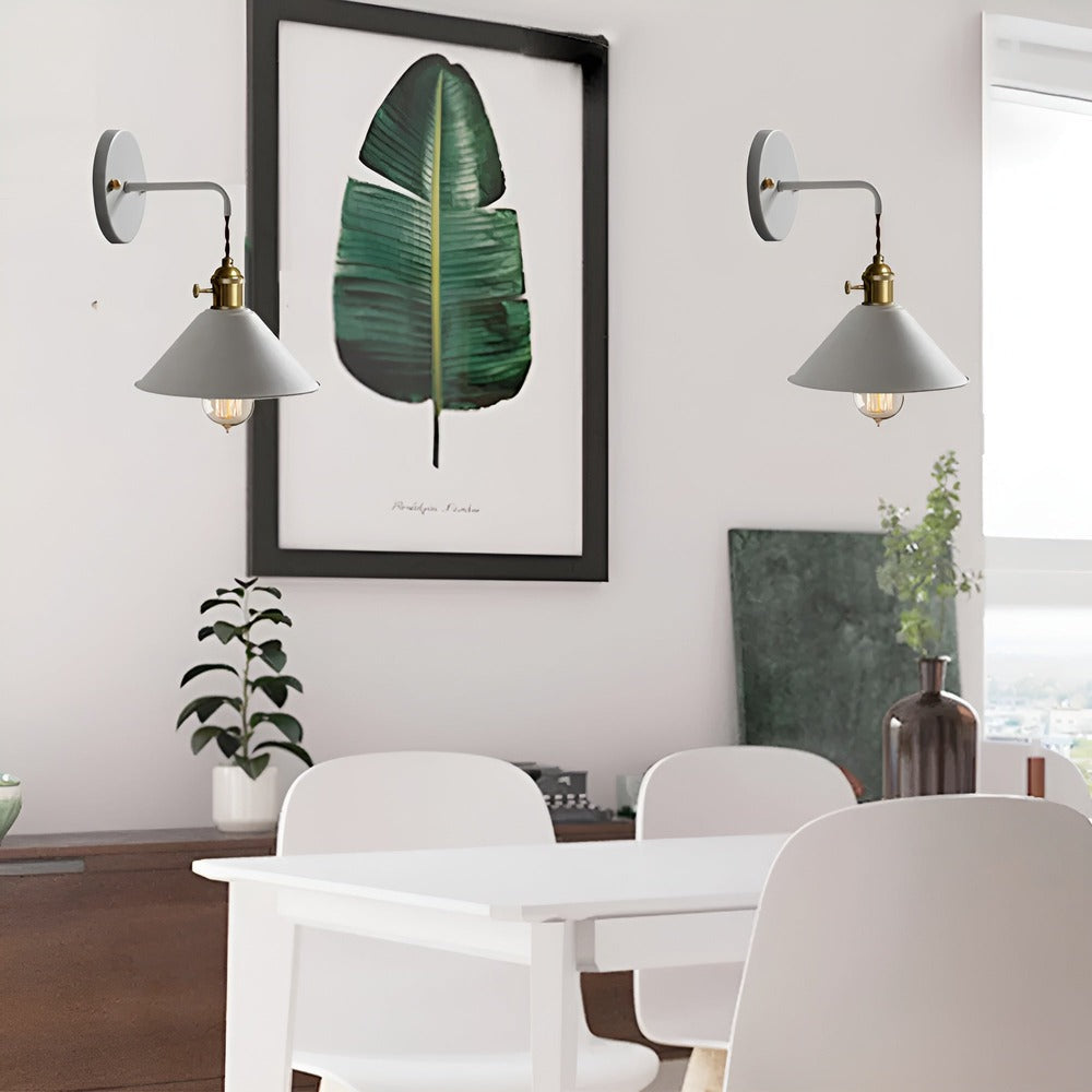 Kinkiet Ścienny RetroLux w Stylu Vintage z Metalowym Stożkiem Elegancka Lampa do Salonu i Sypialni